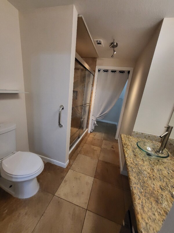 Building Photo - 2320 Gracy Farms Ln