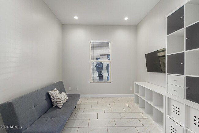 Building Photo - 18030 N 66th Pl