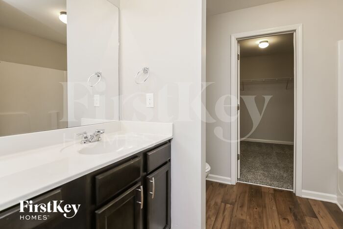 Building Photo - 840 Castilla Way