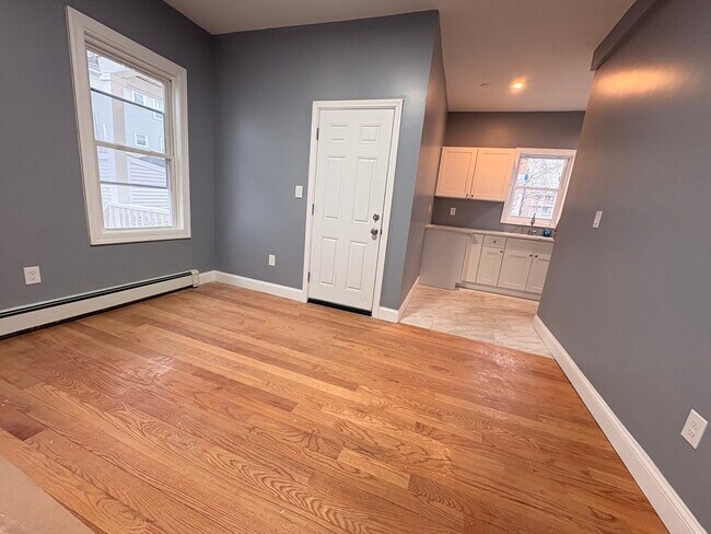 Building Photo - 25 Central Square