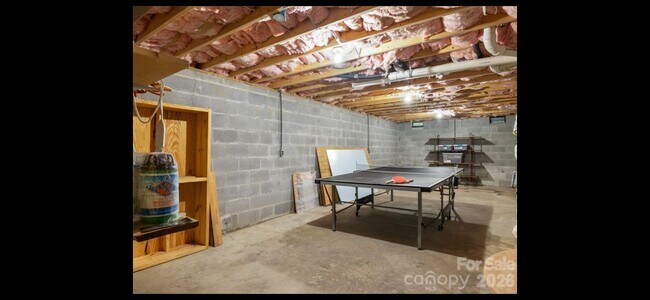 Building Photo - 170 Mountain Farm Rd