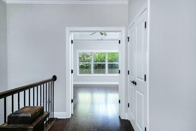 Building Photo - 1265 Linden Ct