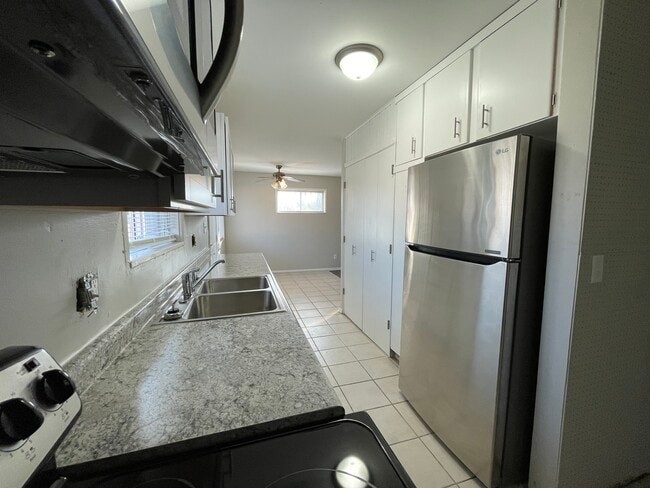 Building Photo - 1444 Campbell Ave