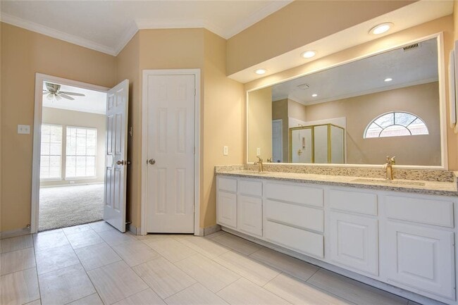 Building Photo - 4006 Forest Birch Ct