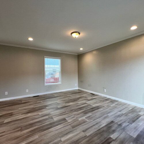 Building Photo - 31 Midway Dr