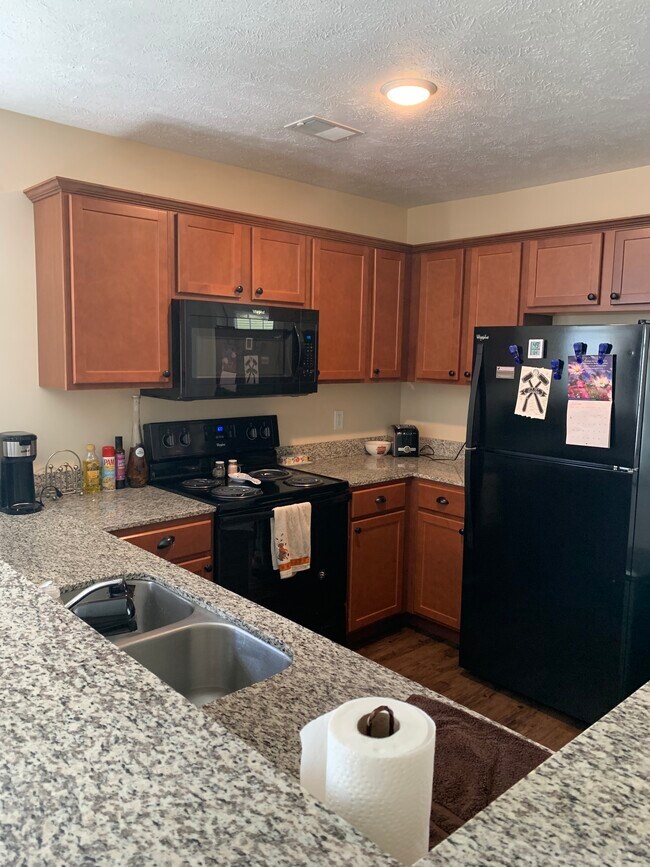 Kitchen from Living Room - 4923 Allen Park Dr