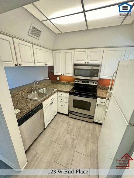 Building Photo - 123 West End Pl