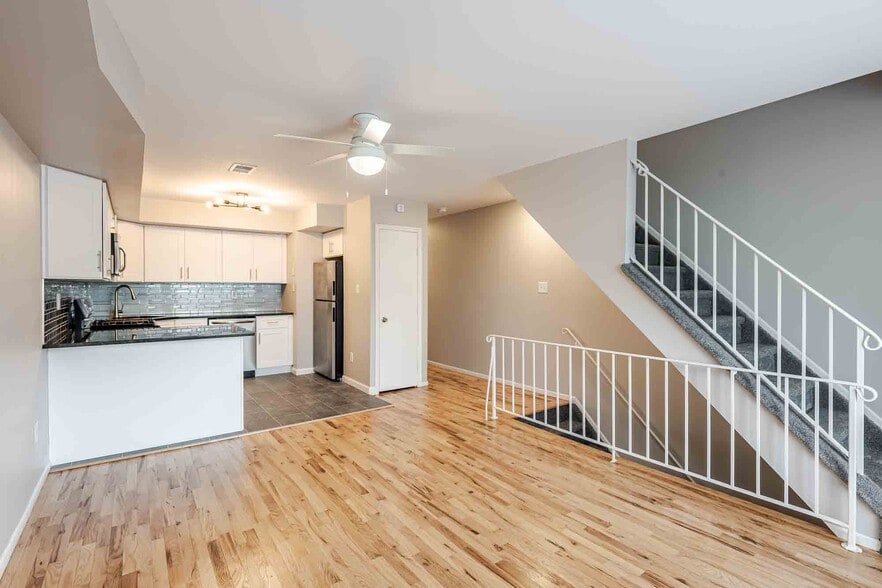 Kitchen/Living Room - Seaview Apartments