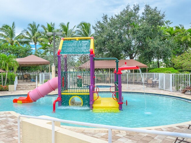 Building Photo - 1572 Canary Island Dr