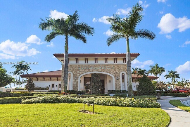 Building Photo - 10537 W 32nd Ln