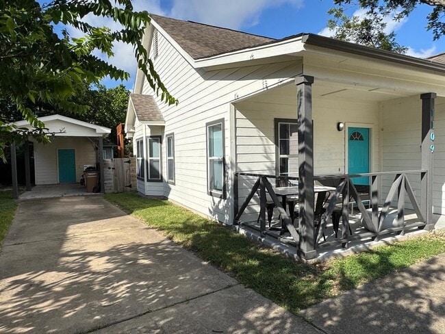 Building Photo - 1109 Myrtle St