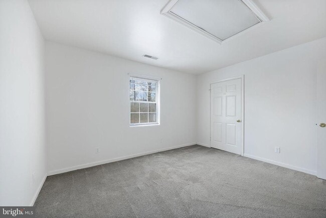 Building Photo - 208 Telegraph Rd