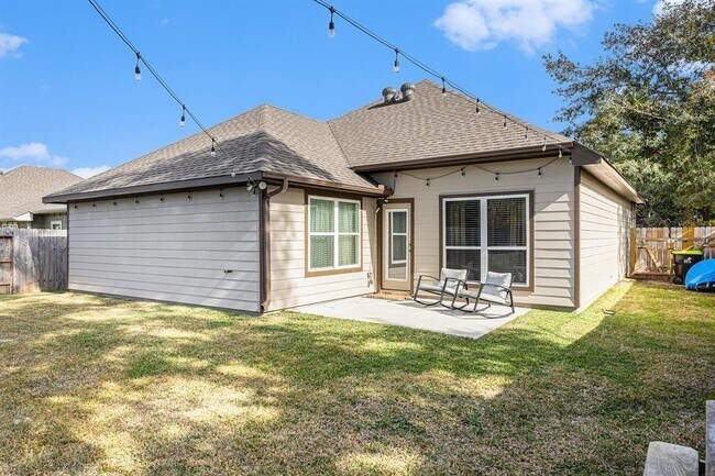 Building Photo - 903 Acorn Trail Pl