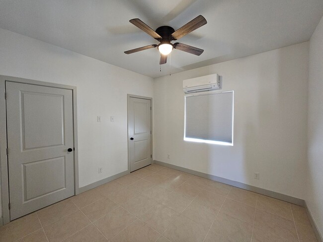 Building Photo - 181 Hacienda Loop