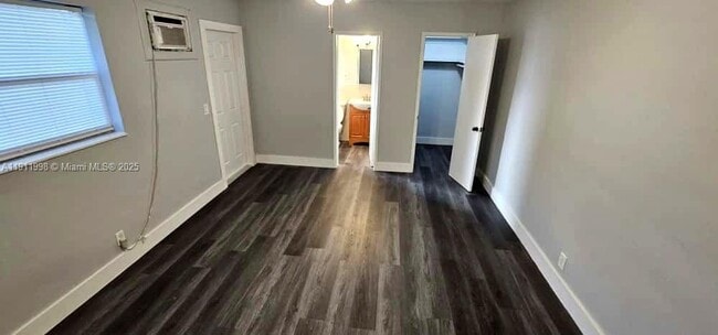 Building Photo - 161 NW 40th St