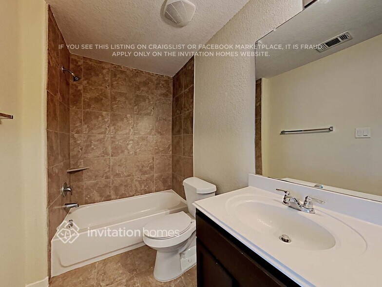 Building Photo - 18416 Sunrise Oaks Ct