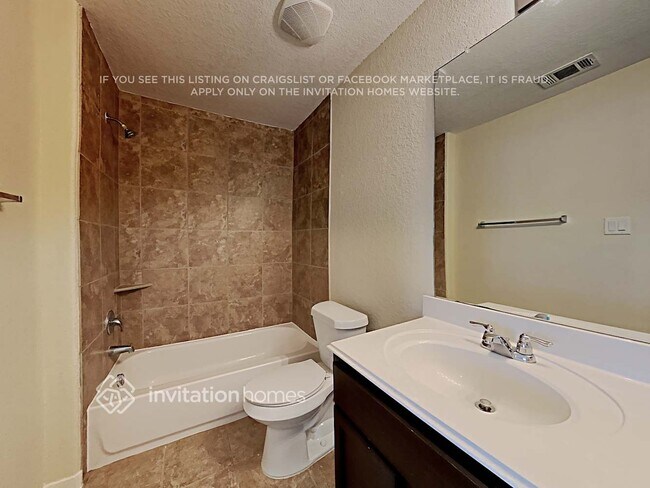 Building Photo - 18416 Sunrise Oaks Ct