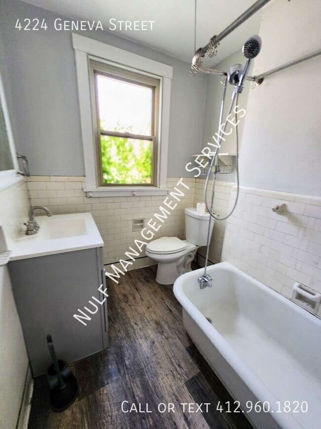 Building Photo - 4224 Geneva St