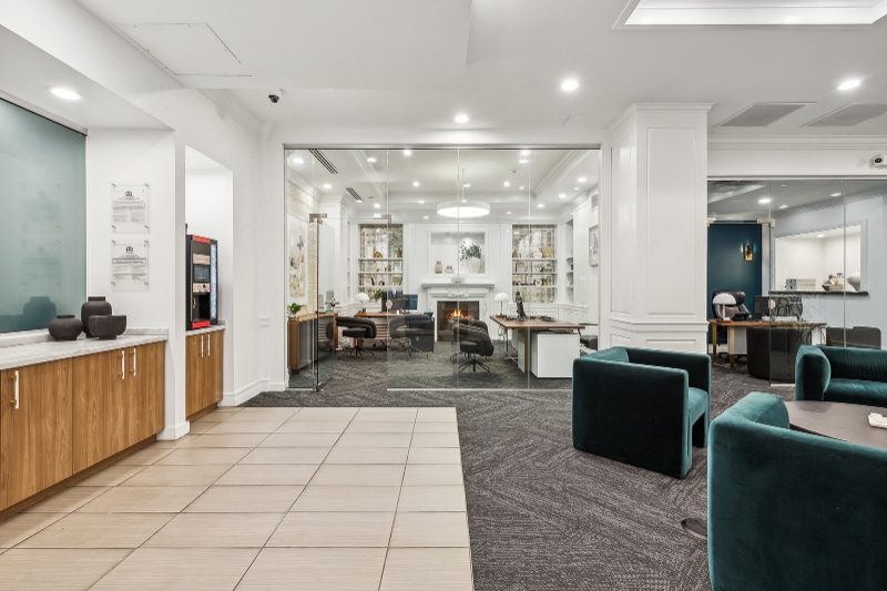 Building Photo - 228 E Chestnut St