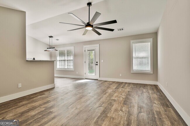 Building Photo - 20 Beaver Ct