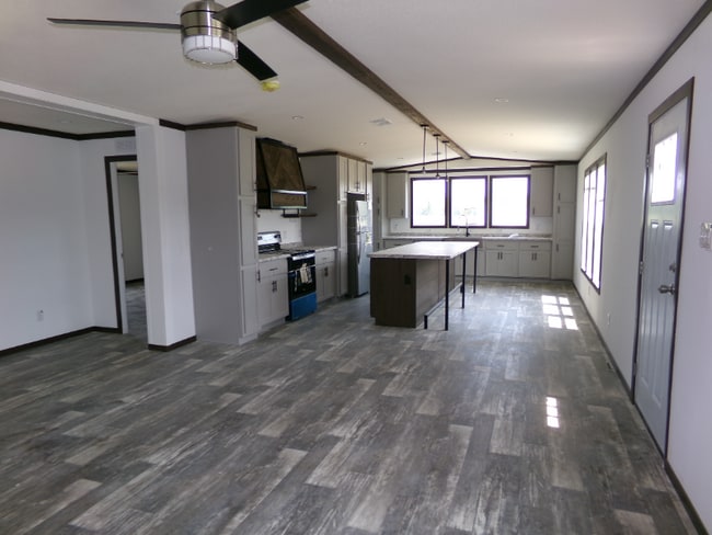 Building Photo - 281 Patriot Ln