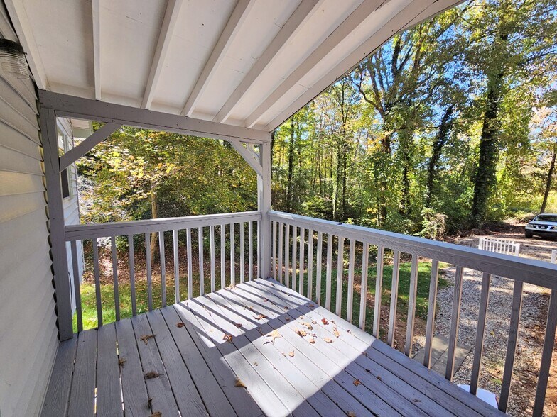 Building Photo - 101 Mandalay Rd