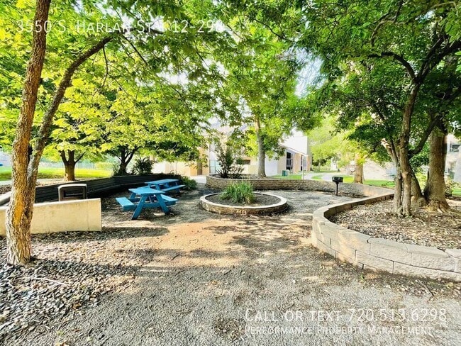 Building Photo - 3550 S Harlan St