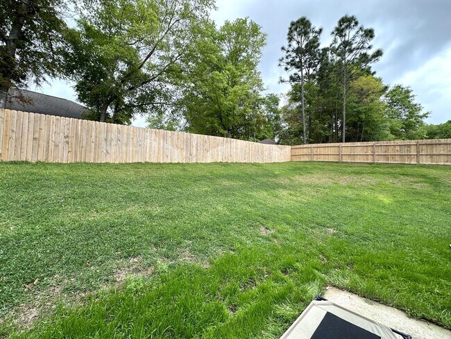 Building Photo - Beautiful north Crestview 4/Bed/2Bath Home