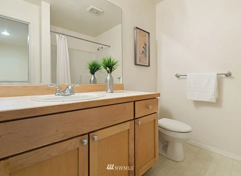 Building Photo - 19010 68th Ave NE