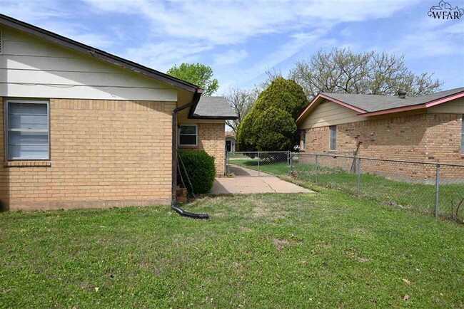 Building Photo - 4609 Tammy Dr