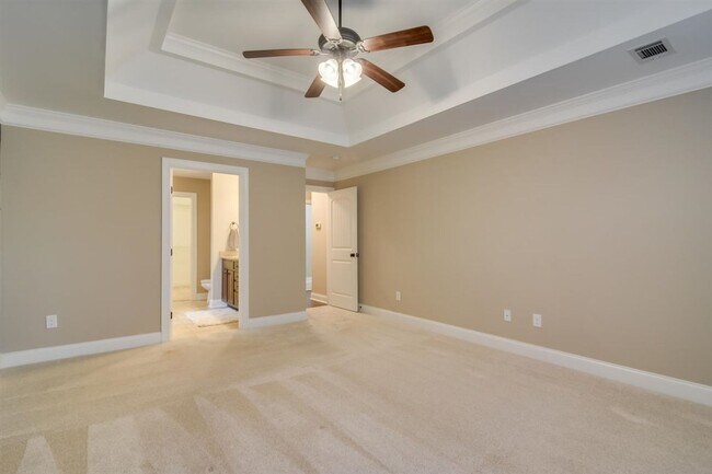 Building Photo - 219 Sandleton Way