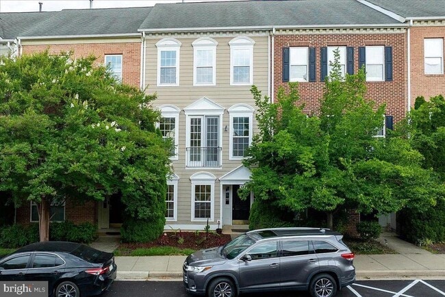 Building Photo - 3706 Singleton Terrace