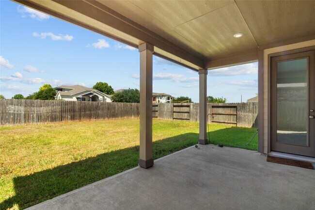 Building Photo - 22230 Wave Hill Ln