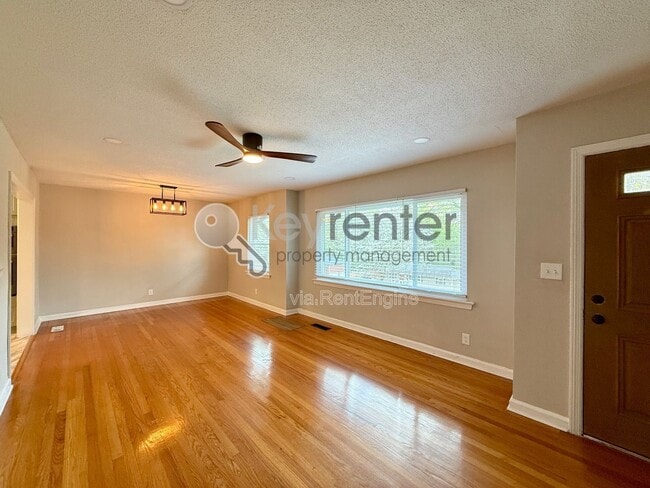 Building Photo - 3641 Thrushwood Dr