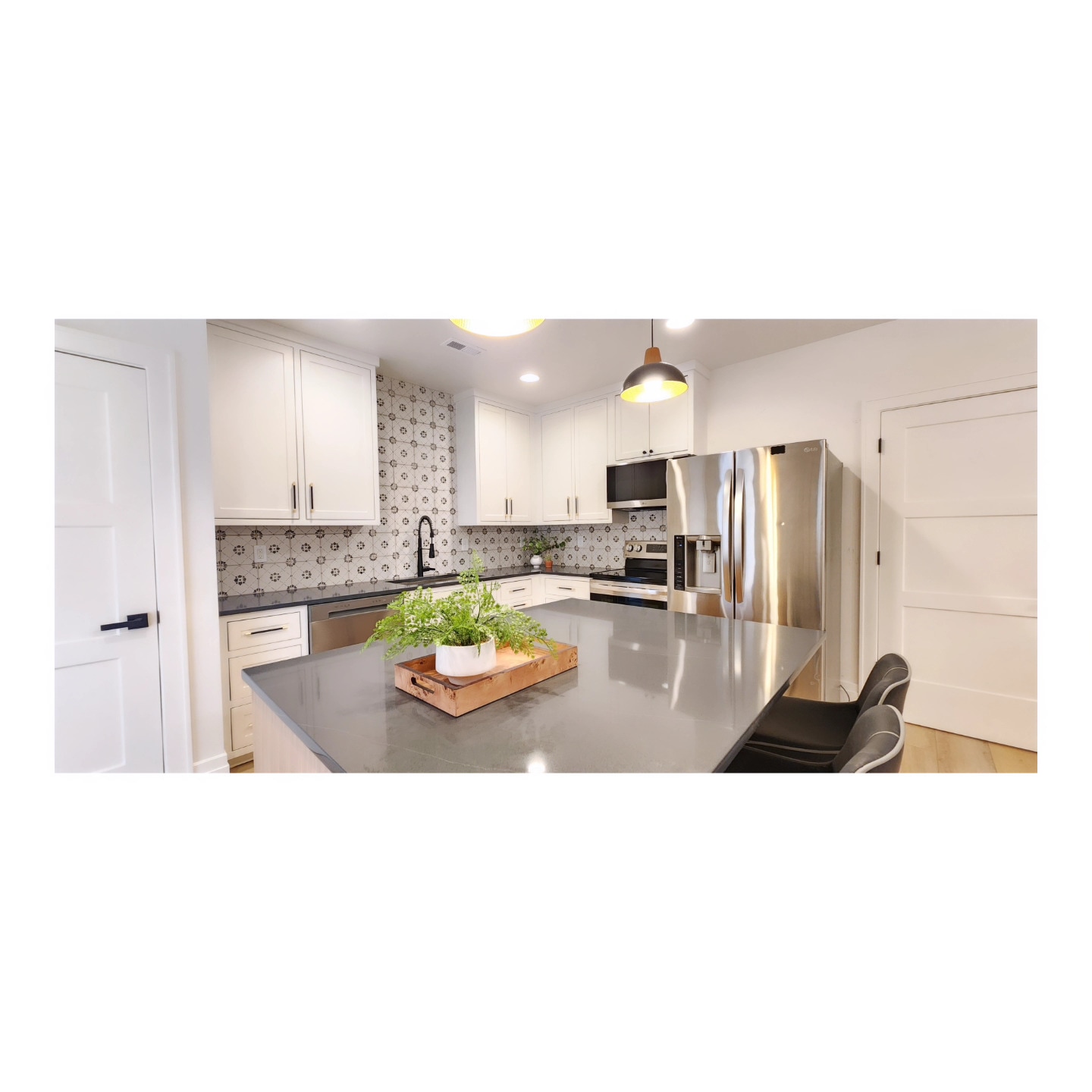 Building Photo - 107 S Moonlit Rd