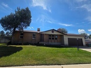 Building Photo - 856 E Park Mesa Way
