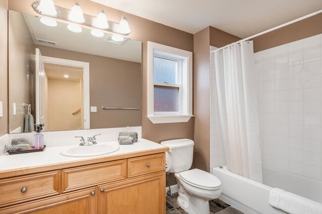 Building Photo - 4224 Francis Ave N