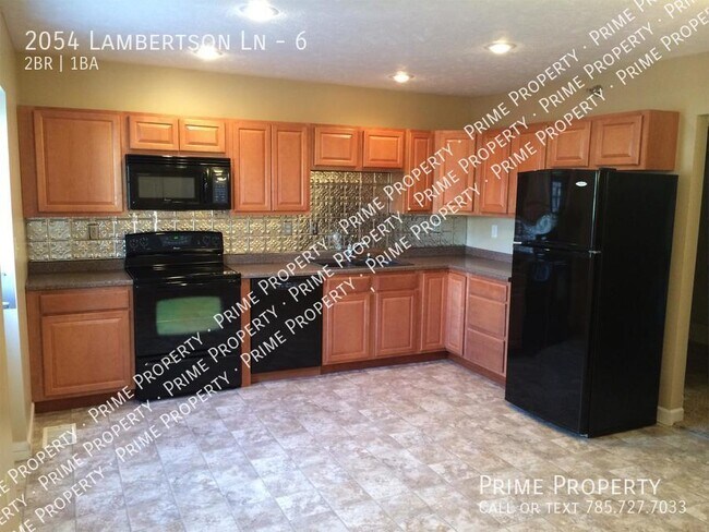 Building Photo - 2054 Lambertson Ln