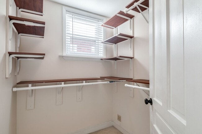 Building Photo - Three Bed Fairmount Townhome