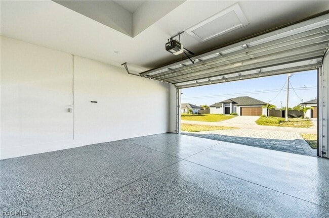 Building Photo - 922 NW 8th Terrace