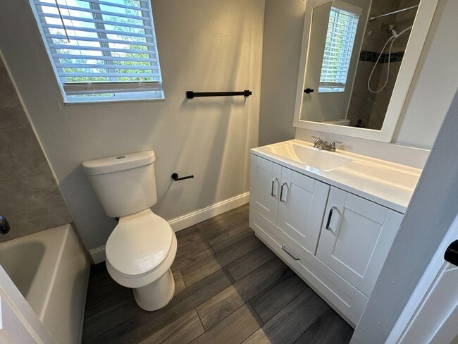 Building Photo - 5516 NW 22nd St