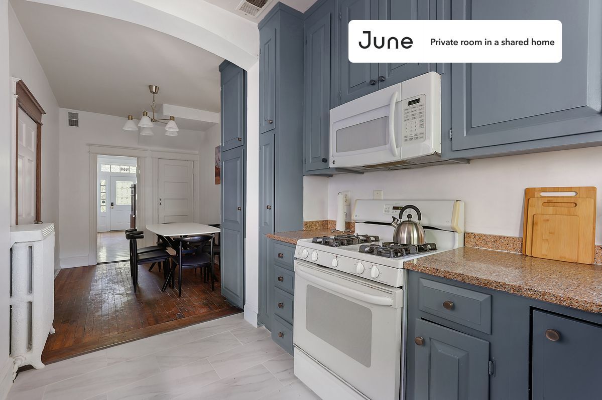 Building Photo - Room in Shared 4 bed/2 bath home