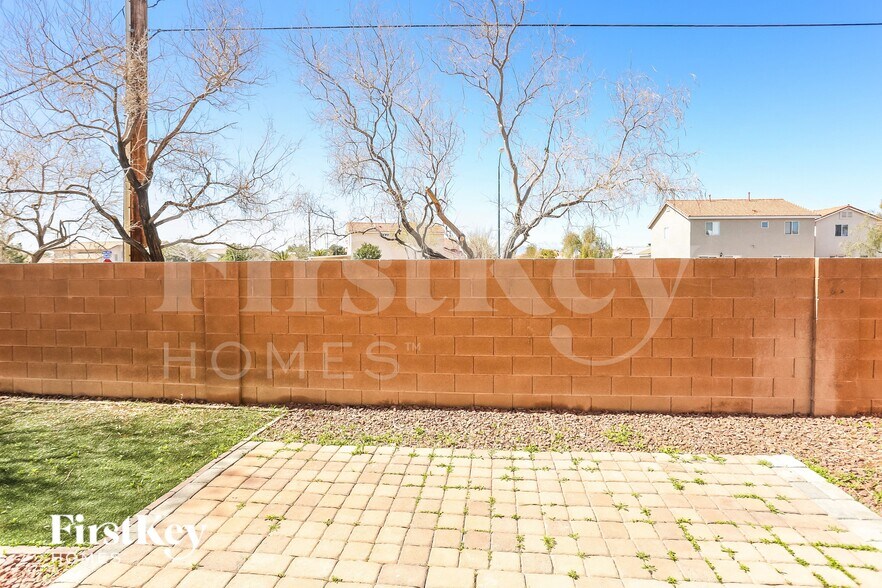 Building Photo - 4813 N Bride St