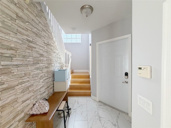 Building Photo - 5005 Northern Lights Dr