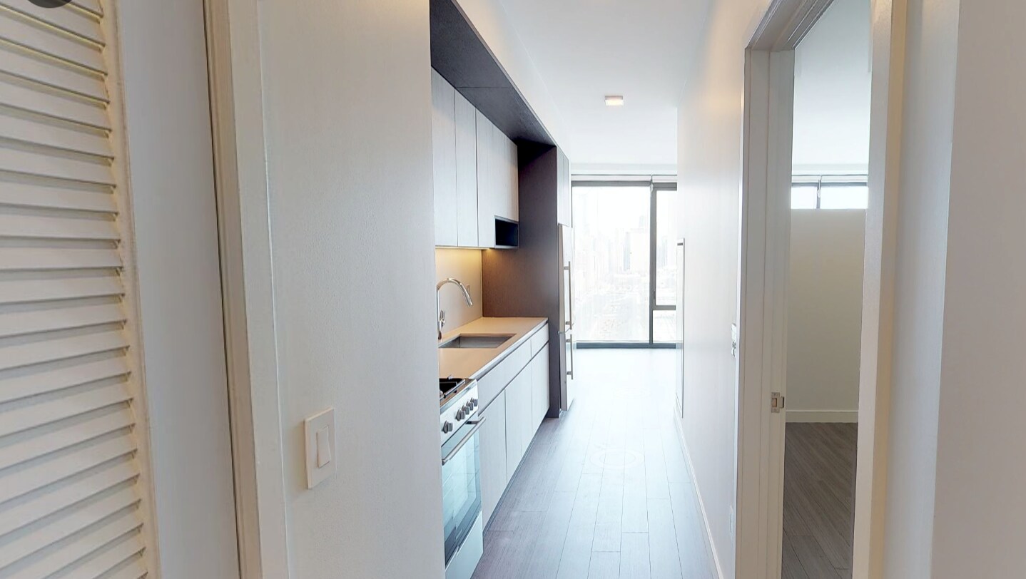 Building Photo - 1150 S Michigan Ave