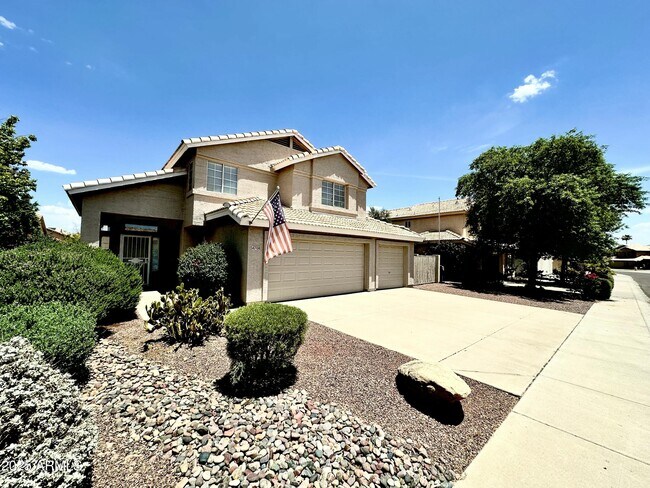 Building Photo - 4708 E Thunderhill Pl