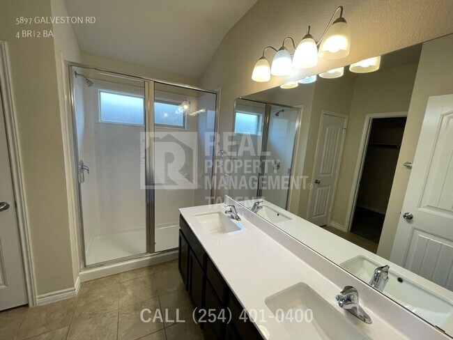 Building Photo - 5897 Galveston Rd