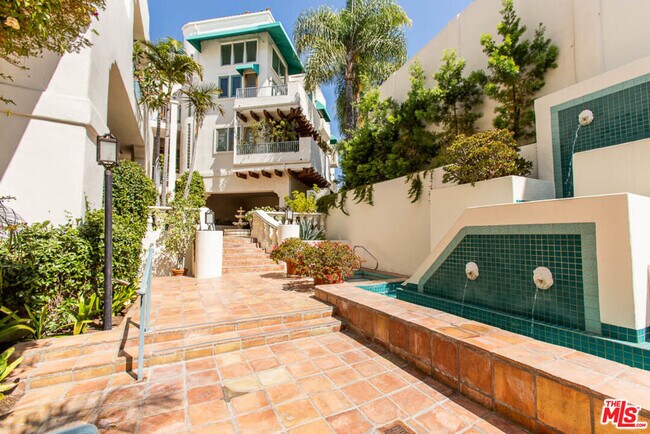 Building Photo - 15500 W Sunset Blvd