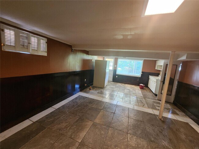 Building Photo - 2332 Viminal Ct