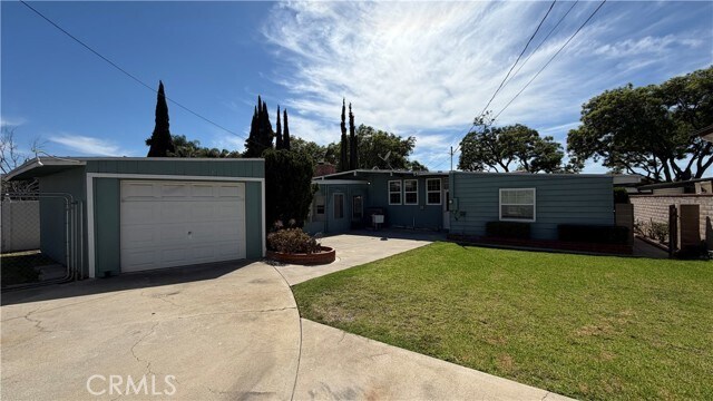 Building Photo - 624 Maertin Ln